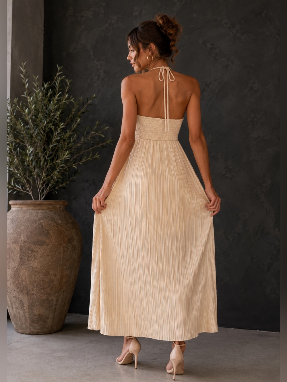 Plisse Halter Maxi Dress Smocked Back Flowy Summer resort wear - Picture 2 of 2